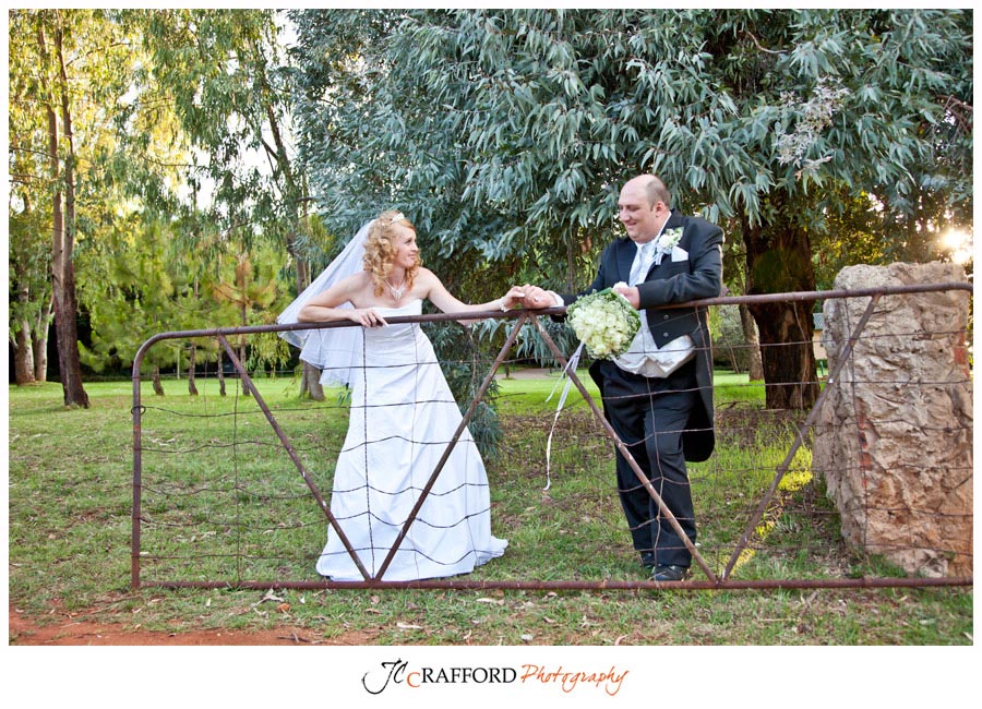 Mellow-Oaks-wedding-photographer-1(24)
