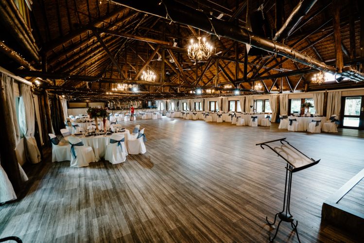 JC Crafford wedding photography at Makiti LV-2